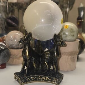 Selinite Sphere W 3 Spinks Cat Holder